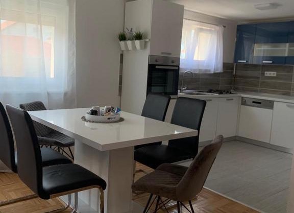 Apartman Loni , Belišće