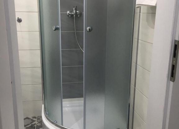 Apartman Saris