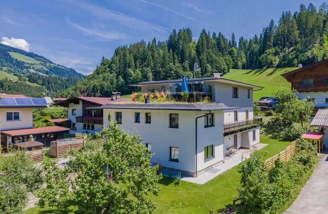 Apartment with fitness room, 50m to the ski bus