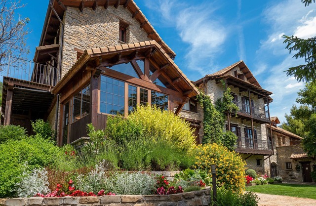 Apartment 'Albar' with Mountain View, Shared Pool and Wi-Fi