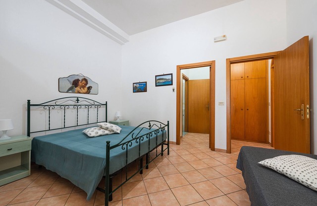 Apartment 'Angeli Nel Salento - Casa Vacanza 1' with Shared Terrace, Wi-Fi and Air Conditioning