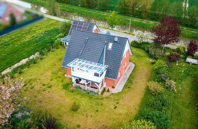 Apartment 'Ankerplatz' with Private Terrace, Private Garden and Wi-Fi