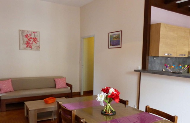 Apartment Arfeuilles, 2 bedrooms, 4 persons