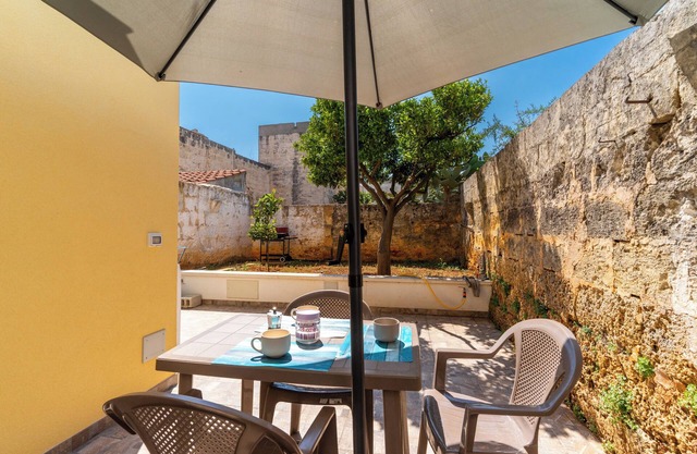 Apartment 'Casa Incanto' with Private Garden and Air Conditioning