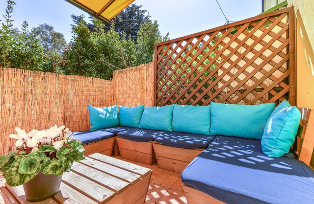Apartment 'Casa Minnie' with Private Terrace, Wi-Fi and Air Conditioning