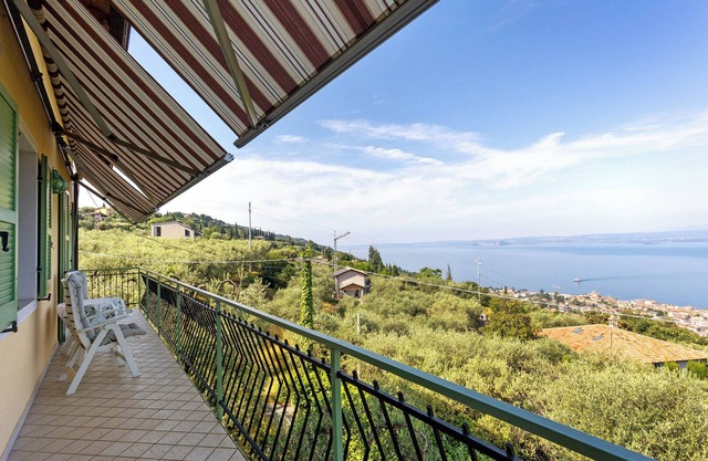 Apartment 'El Casal Nr 2' with Lake View, Shared Pool and Wi-Fi