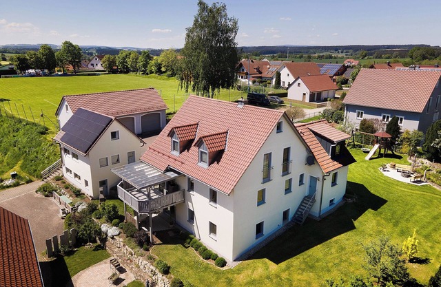 Apartment 'Ferienwohnung Walter' with Private Terrace, Shared Garden and Wi-Fi