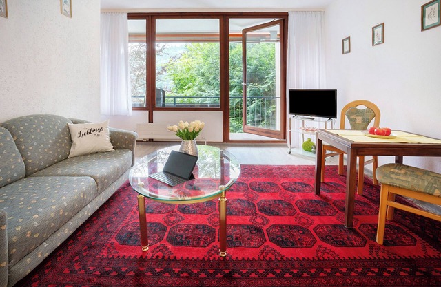 Apartment 'Ferienwohnung Nr 19' with Shared Garden, Balcony and Wi-Fi