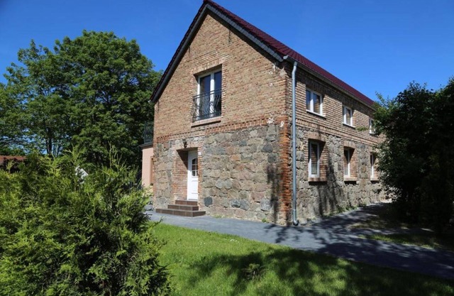Apartment 'Ferienwohnung 2' with Shared Terrace and Wi-Fi