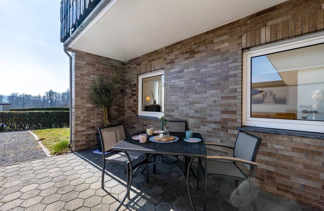 Apartment 'Frank' with Lake View, Private Terrace and Wi-Fi