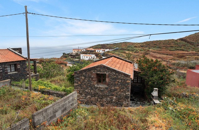 Apartment 'Higuera Morales' with Mountain View and Private Terrace
