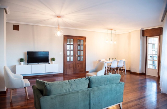 Apartment 'Ideal Turismo' with Balcony and Wi-Fi