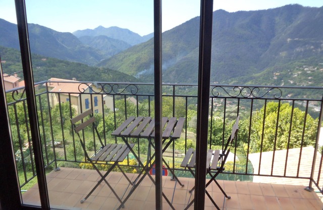 Apartment in Belvedere with breathtaking views of the Valley