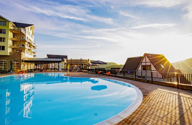Apartment in Eifeler Tor with Sauna & Balcony