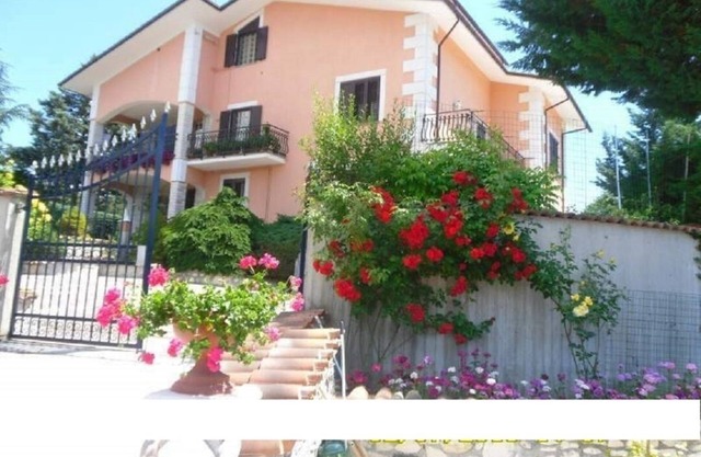 Apartment in Villa suitable for workers and companies involved in the reconstruction.