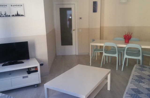 APARTMENT IN LA SEU D'URGELL, 10 KM FROM ANDORRA. REGISTER -HUTL00128918