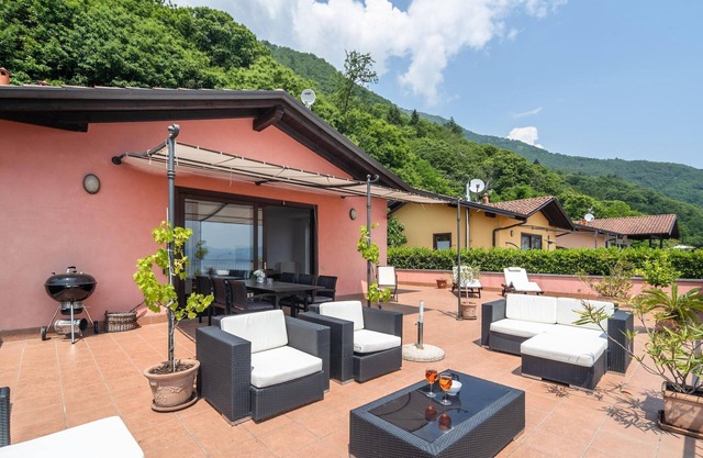 Apartment in Oggebbio with Lake Maggiore Views