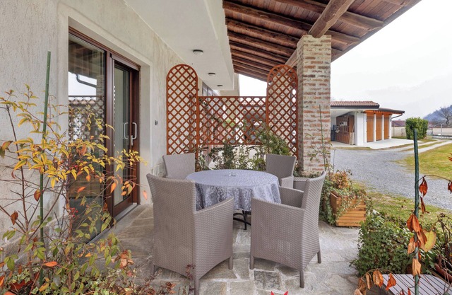 Apartment 'Intero Con Patio' with Mountain View, Private Terrace and Wi-Fi