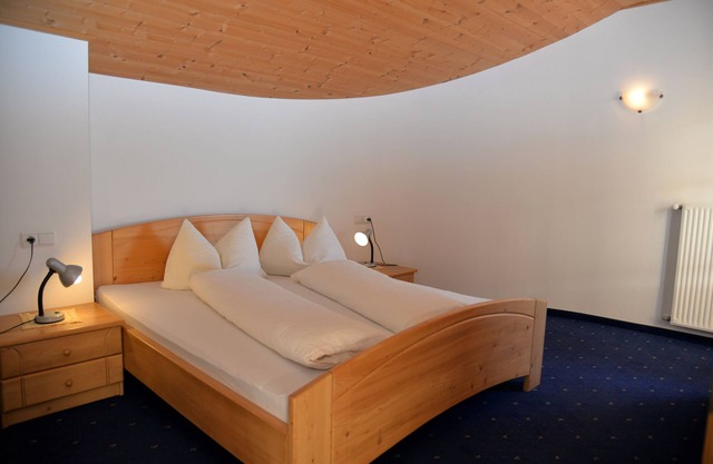 Apartment "Latemar" with a fantastic view of the mountains and in a quiet location