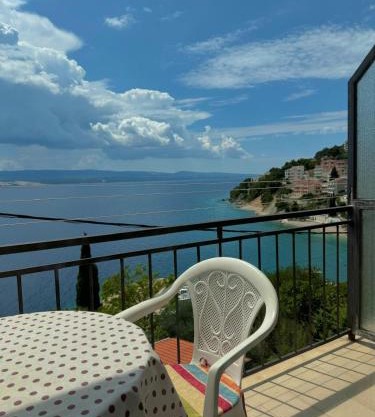 Apartment Lucija Mimice