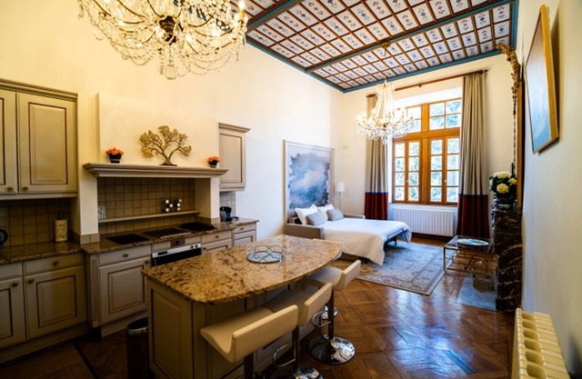 Apartment Marquise de Sales