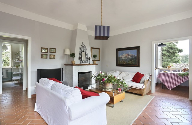 Apartment Olimpia - Fattoria Laviosa - Immersed in the hilly nature Tuscany