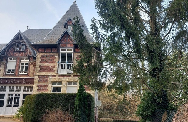 Apartment "Pharaon" at Chalet du Parc in Clères, sleeps 2, quiet.