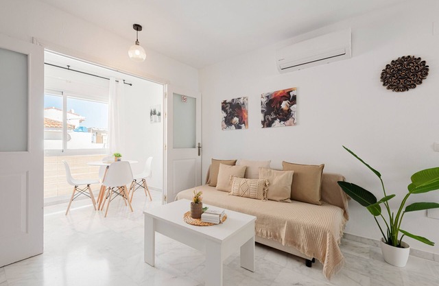 Apartment 'Rd Berrocal' with Wi-Fi and Air Conditioning