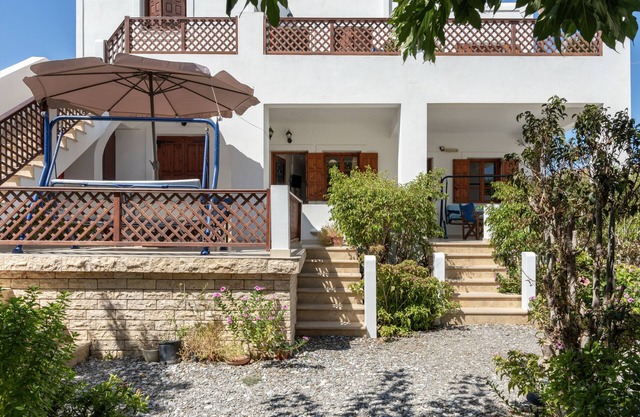 Apartment 'Studios Asterias 3' with Shared Terrace, Wi-Fi and Air Conditioning