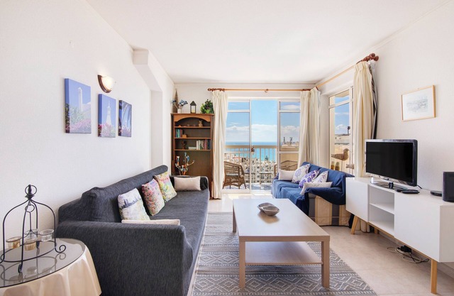 Apartment 'Vieira À Beira Mar' with Sea View, Balcony and Wi-Fi