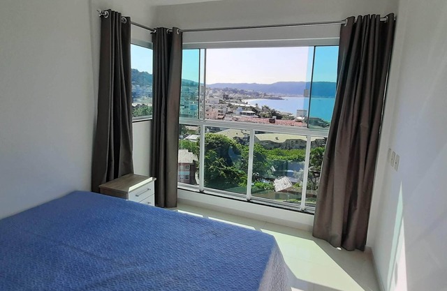 Apartment with beautiful sea view in Bombinhas