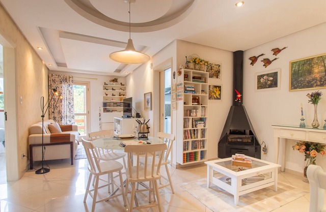 Apartment with fireplace in Campos do Jordão