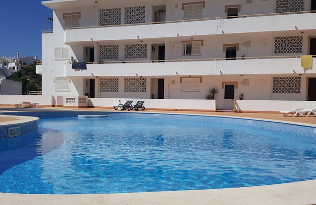 Apartment with pool, garage and Wi-Fi 300 meters from the beach