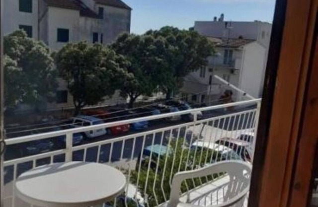 Apartments and Room Tattoo (111881-A5) - Makarska