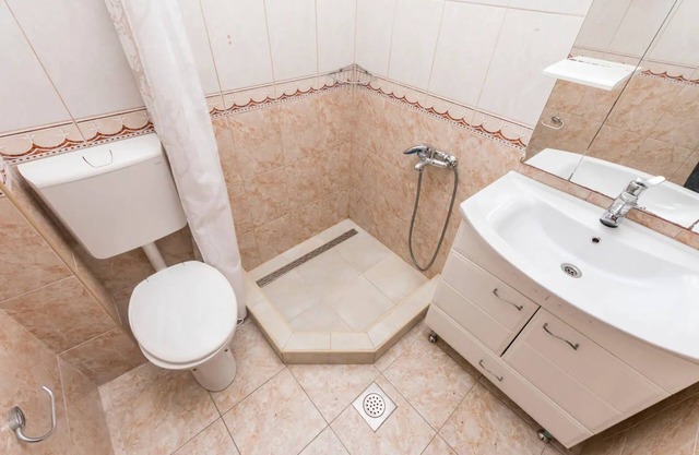 Apartments Mir i dobro (93491-A2) - Kotor