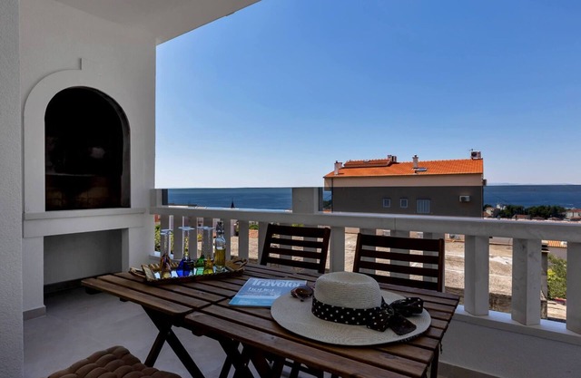 Apartments Prgo (11254-A1) - Makarska