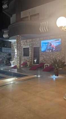 Aphrodite Apartment