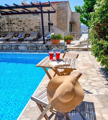 Aphrodite's Pool Retreat