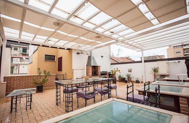 Appartamento Ermes A: A welcoming apartment situated at a short distance from the beach, with Free WI-FI.