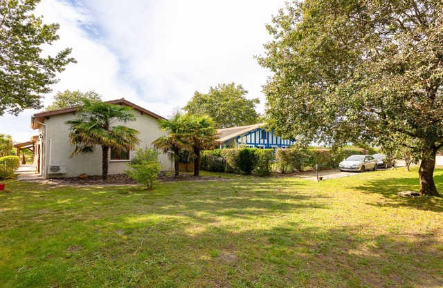 Appartement Avec Jardin et Terrain de Pétanque Animaux Accéptés