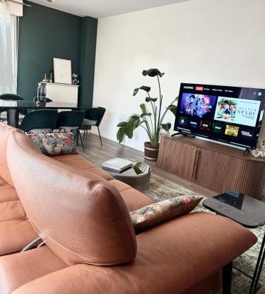 Appartement raffiné à 2min du RER A