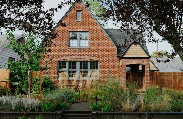 Architect's Contemporary Cottage