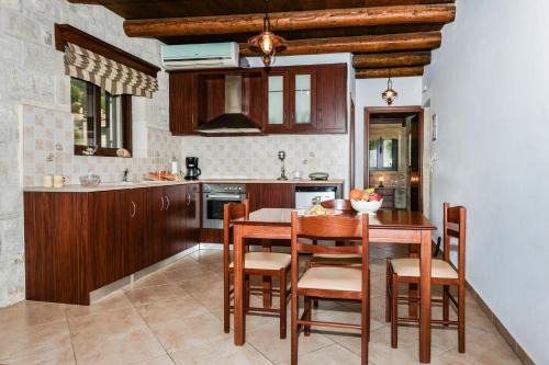 Ariadni Apartments