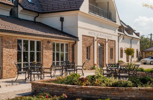 Arkady Hof Hotel