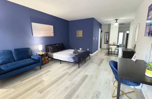 Art Deco Haven in Historic South Beach