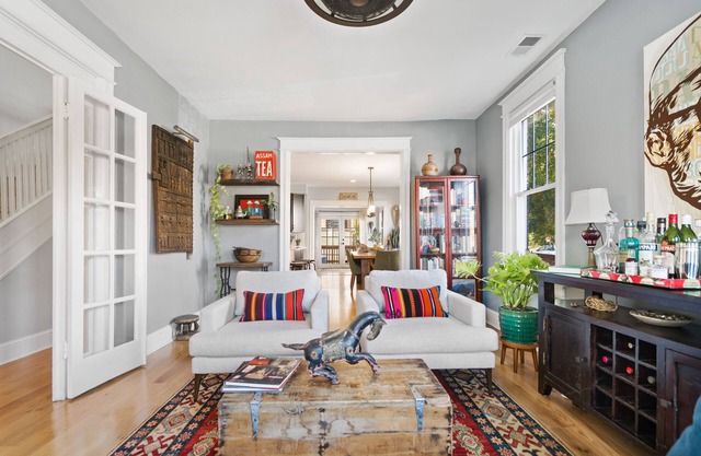 Artful DC Home - Enjoy Backyard - 16th St. Heights