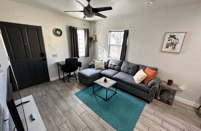 Artsy Modern Downtown 2 Bed Home with Garage & Backyard. Pet friendly!