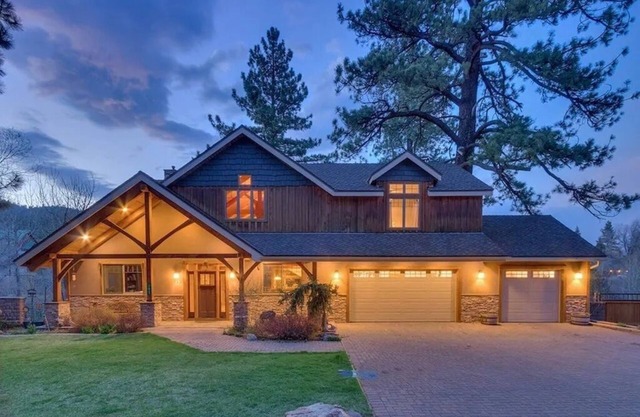 ASPEN CREEKSIDE LODGE- A Stunning Family and Corporate Retreatnn