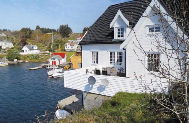 Awesome Apartment In Steinsland
