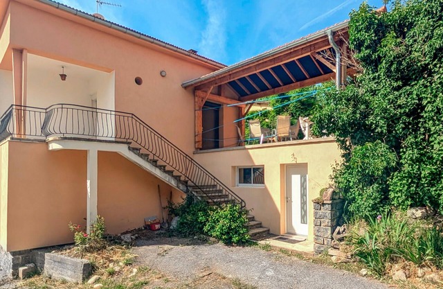 Awesome home in Bellaffaire with WiFi